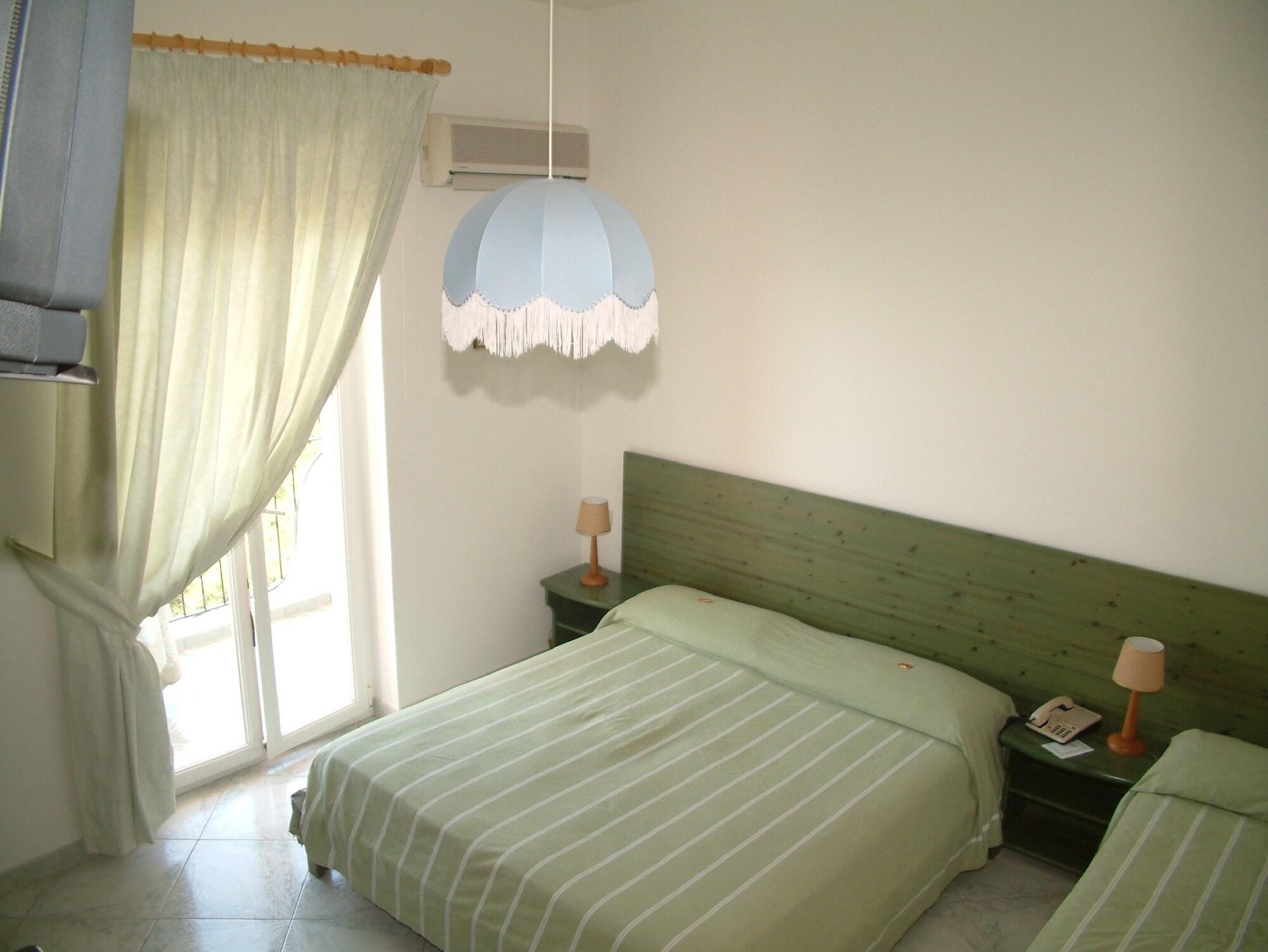 Hotel La Ginestra Forio di Ischia Eksteriør billede