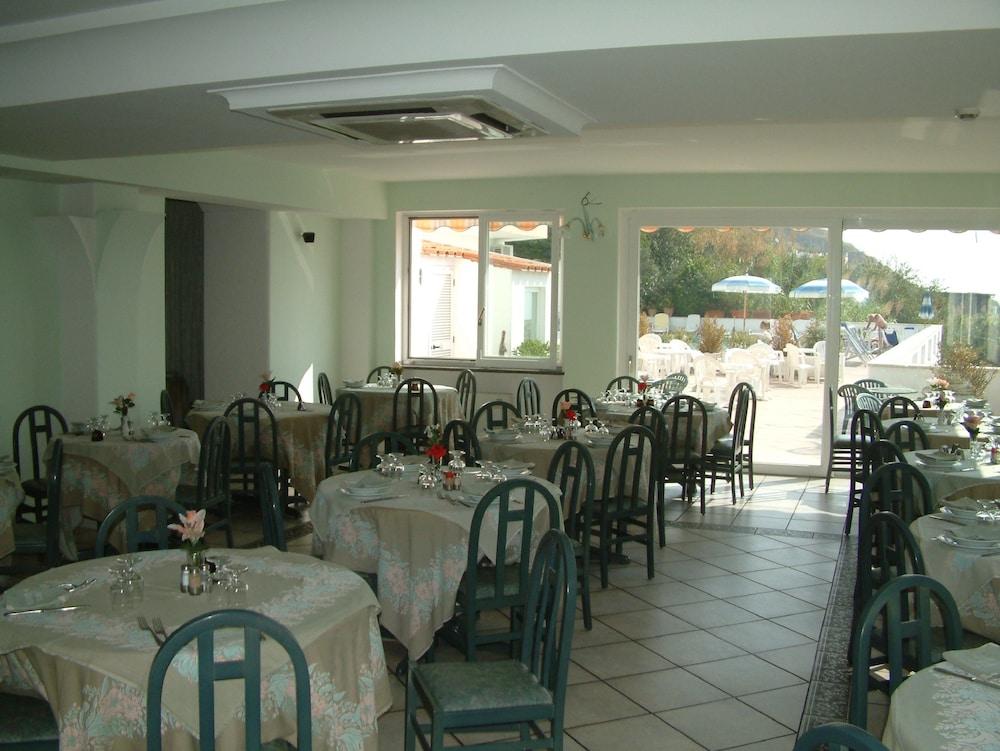 Hotel La Ginestra Forio di Ischia Eksteriør billede