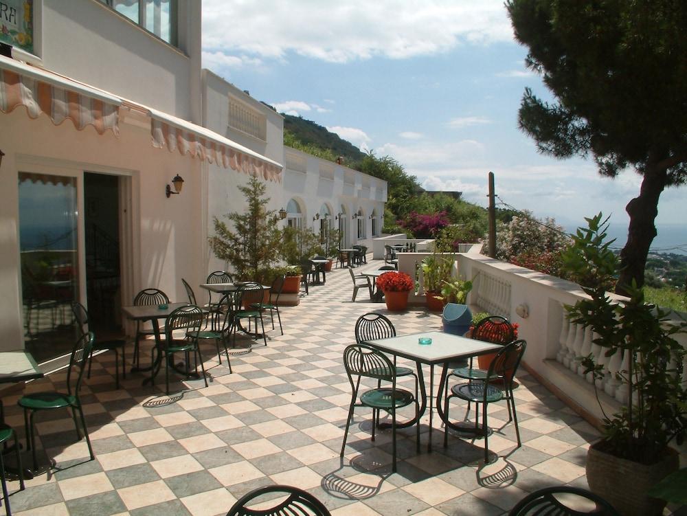 Hotel La Ginestra Forio di Ischia Eksteriør billede